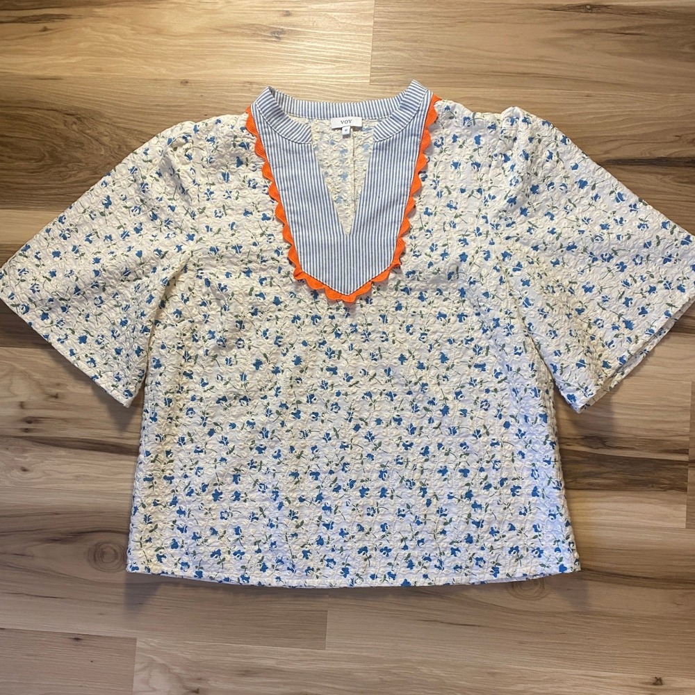 VOY Floral Embroidered Seersucker Top Blue White Orange Ric Rac Blouse Medium